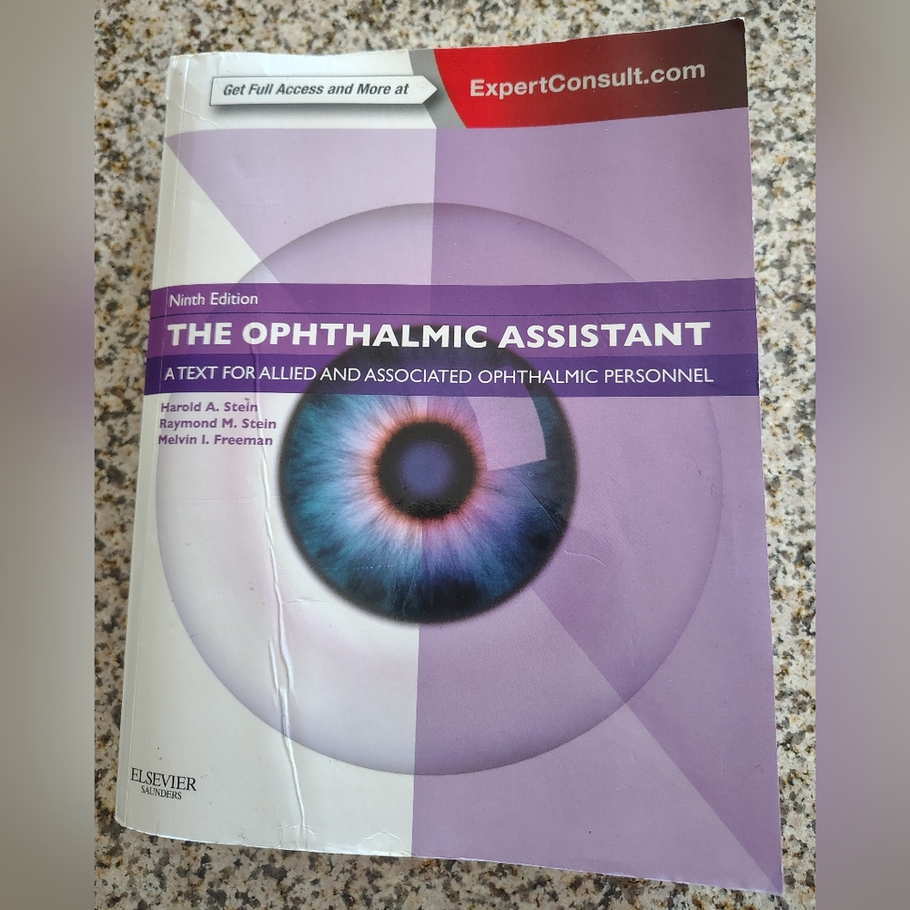 The Ophthalmic Assistant Textbook - Purple Cover
